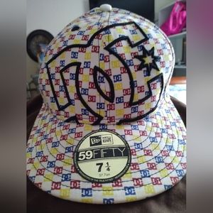 New Era 59FIFTY DC Fitted Cap - Size 7 1/4 in (57.7 CM)